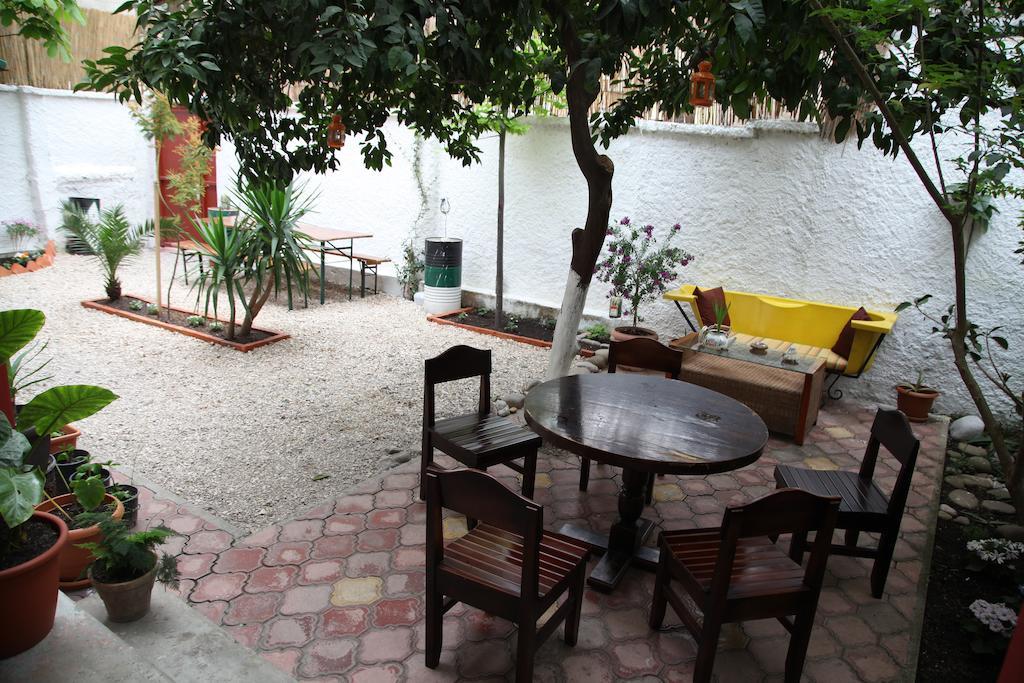 Trip'N'Hostel Tirana Exterior photo